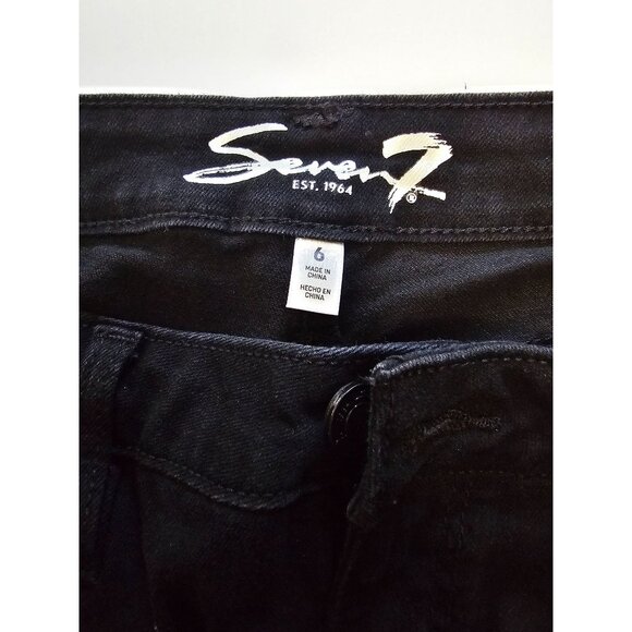 Seven7 Women's Relaxed Bermuda Black Denim Shorts Size 6 NEW Frayed Hem 5 Pocket - Picture 3 of 6